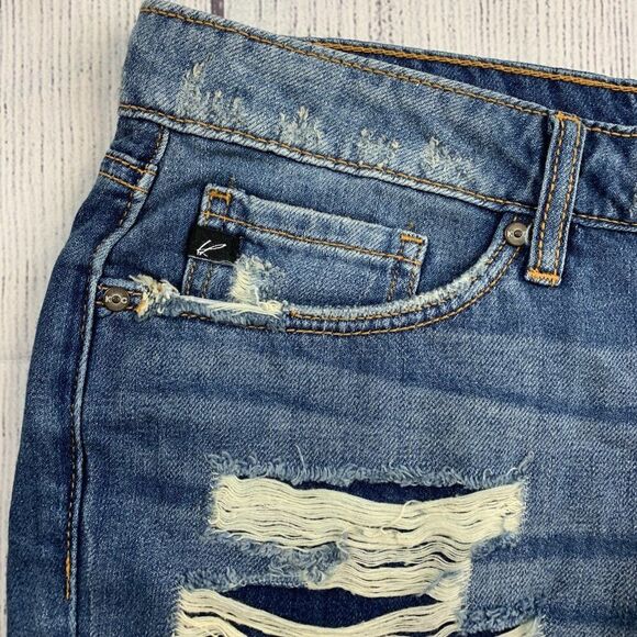 KanCan Jean Shorts sz 13 / 30 Inseam 3.5" Stretch Mid Rise Distressed New NWT - Picture 3 of 11